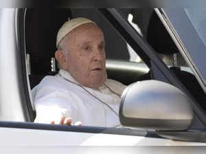 Pope short of breath, says he’s still feeling effects of anesthesia 2 weeks after surgery